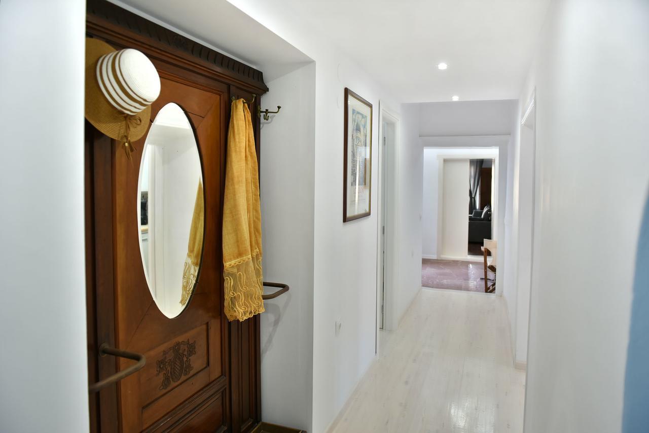 Douskos Port House Hotel ไฮดรา ภายนอก รูปภาพ